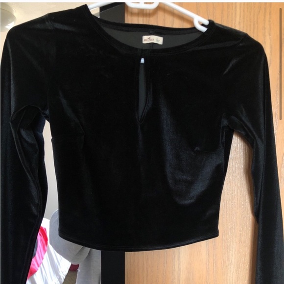 Hollister Velvet Crop Top and Mini Skirt Set - Picture 5 of 8